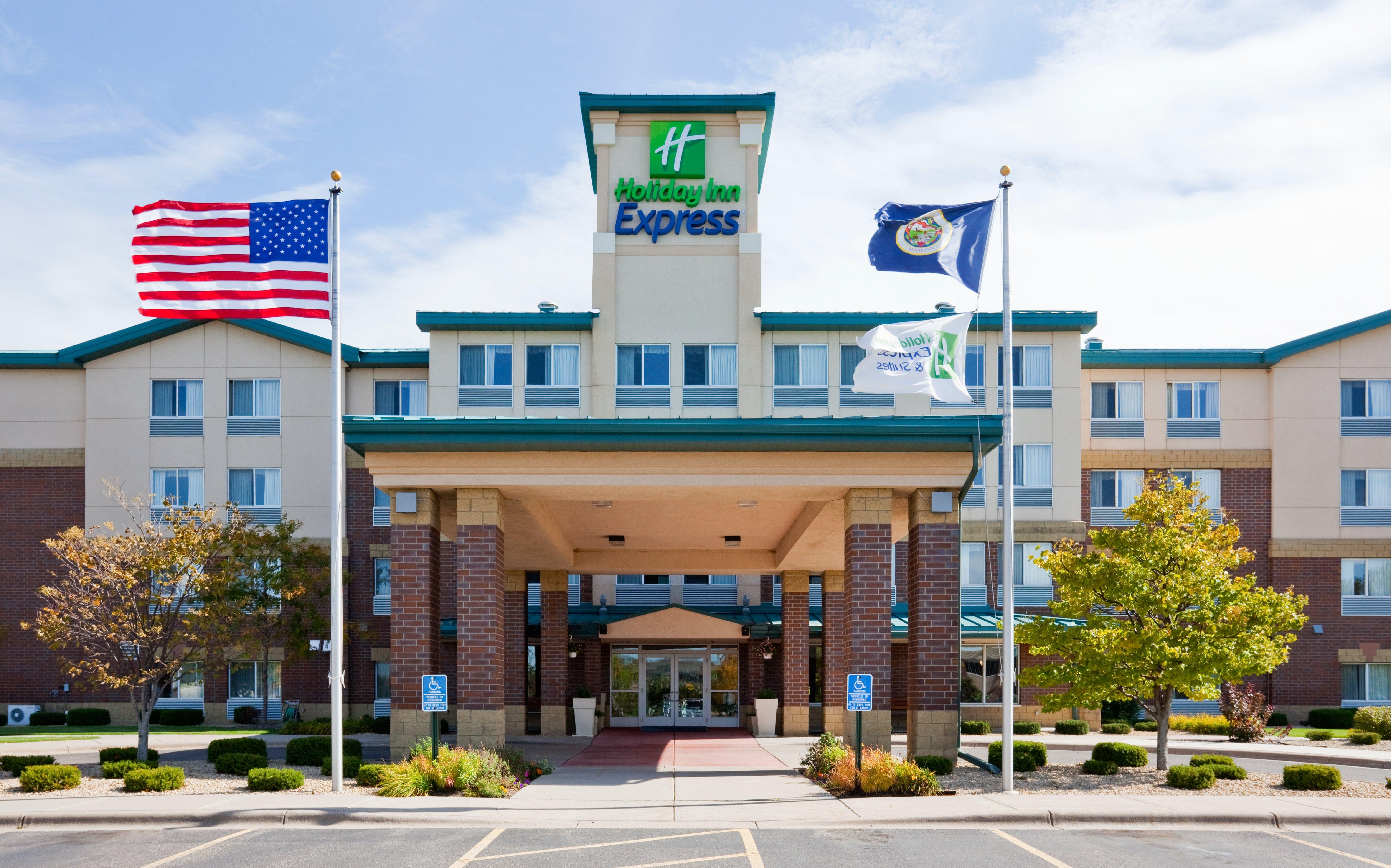Holiday Inn Express Hotel & Suites-St. Paul By Ihg Vadnais Heights Dış mekan fotoğraf