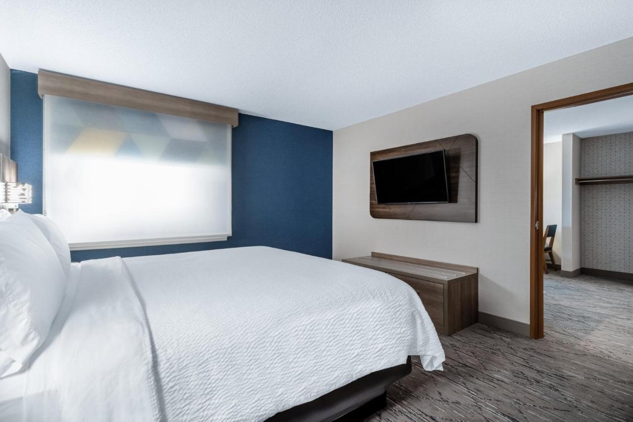 Holiday Inn Express Hotel & Suites-St. Paul By Ihg Vadnais Heights Dış mekan fotoğraf