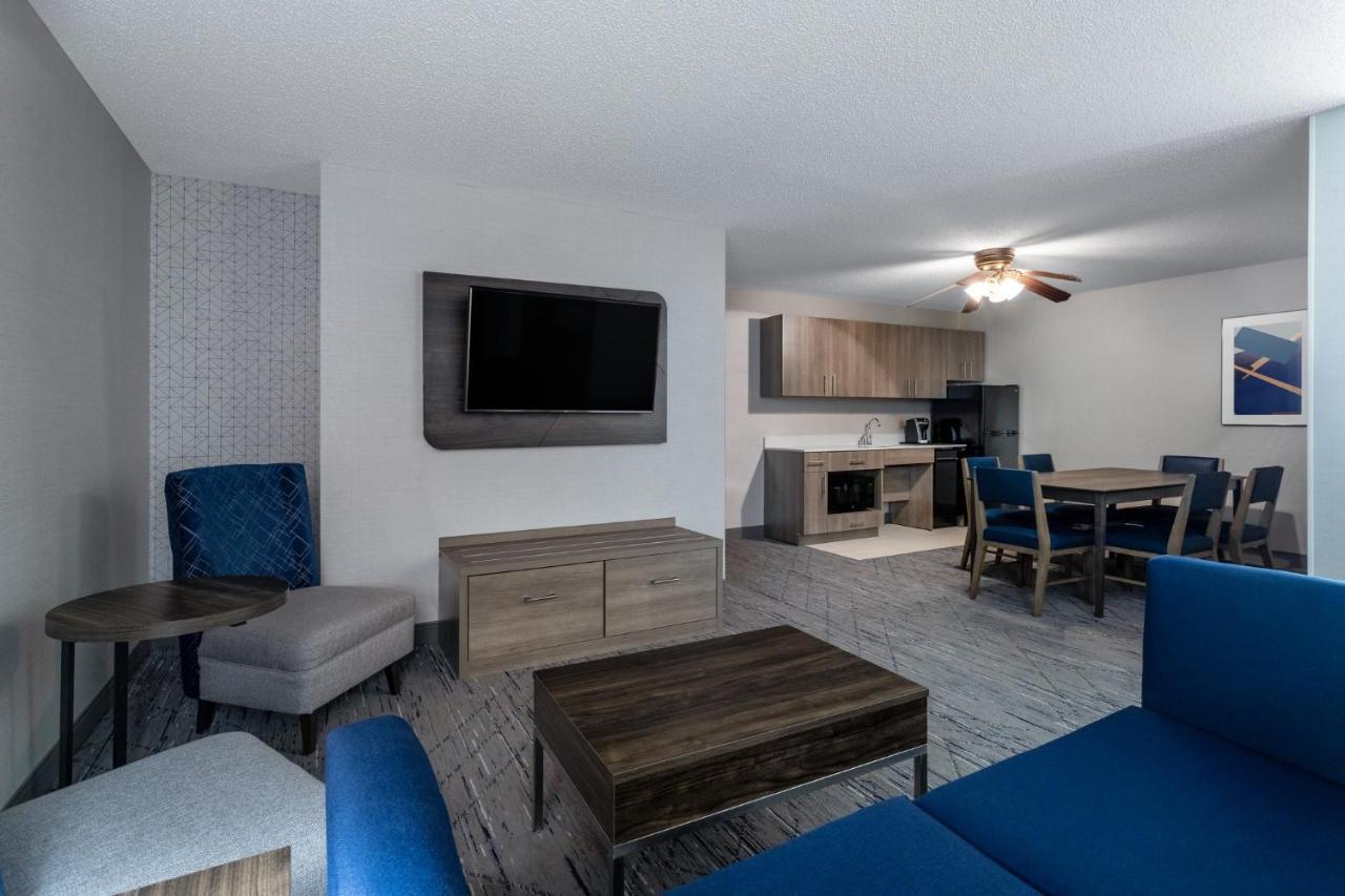 Holiday Inn Express Hotel & Suites-St. Paul By Ihg Vadnais Heights Dış mekan fotoğraf
