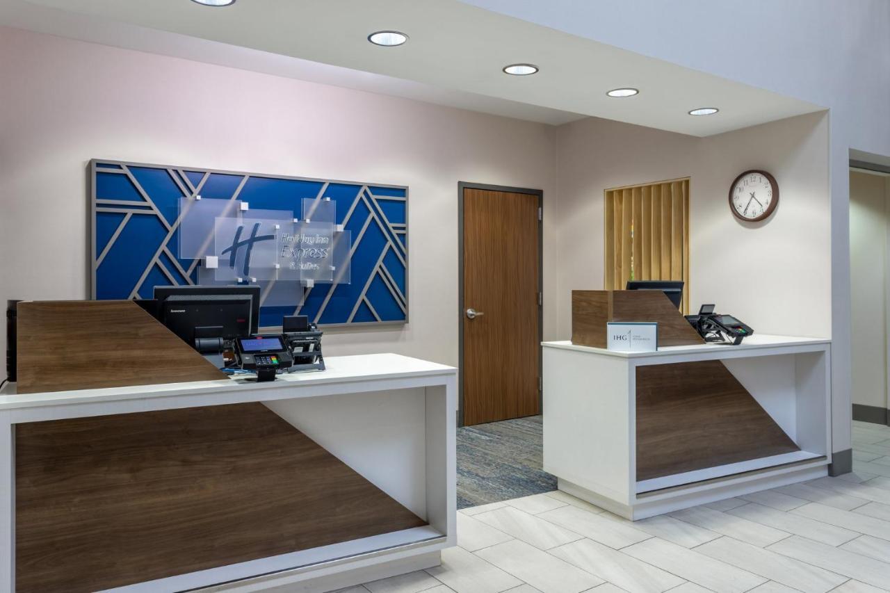 Holiday Inn Express Hotel & Suites-St. Paul By Ihg Vadnais Heights Dış mekan fotoğraf