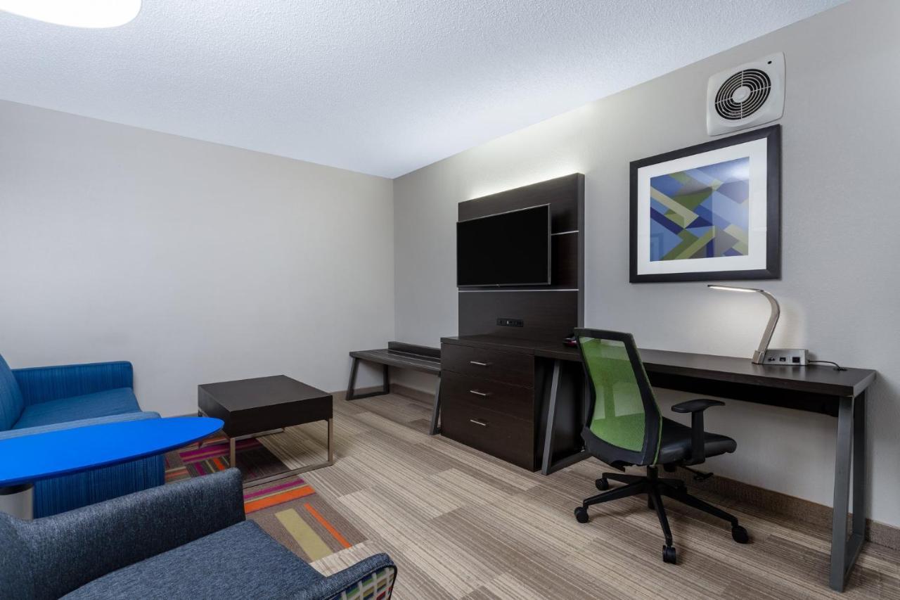 Holiday Inn Express Hotel & Suites-St. Paul By Ihg Vadnais Heights Dış mekan fotoğraf