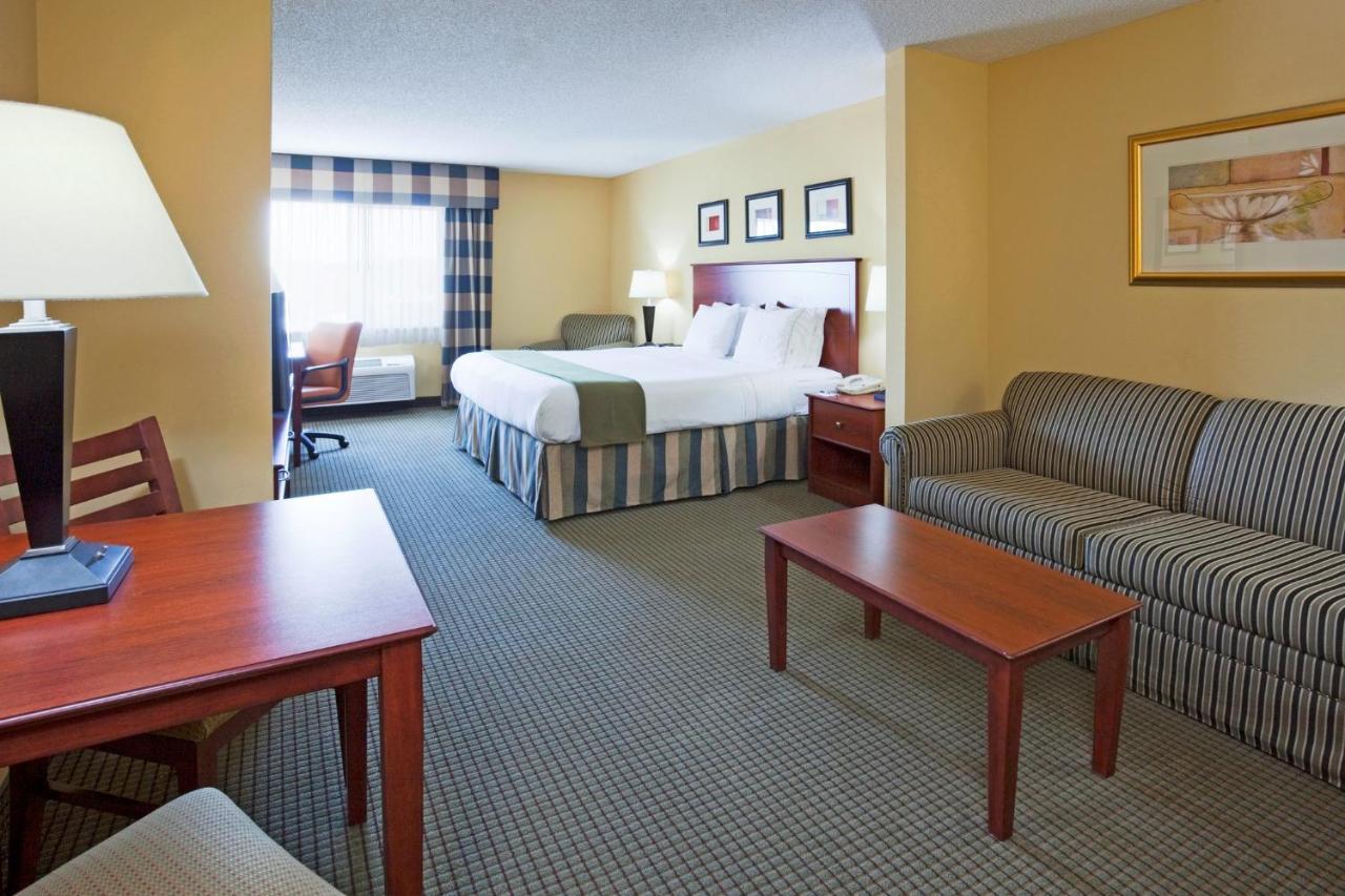 Holiday Inn Express Hotel & Suites-St. Paul By Ihg Vadnais Heights Dış mekan fotoğraf