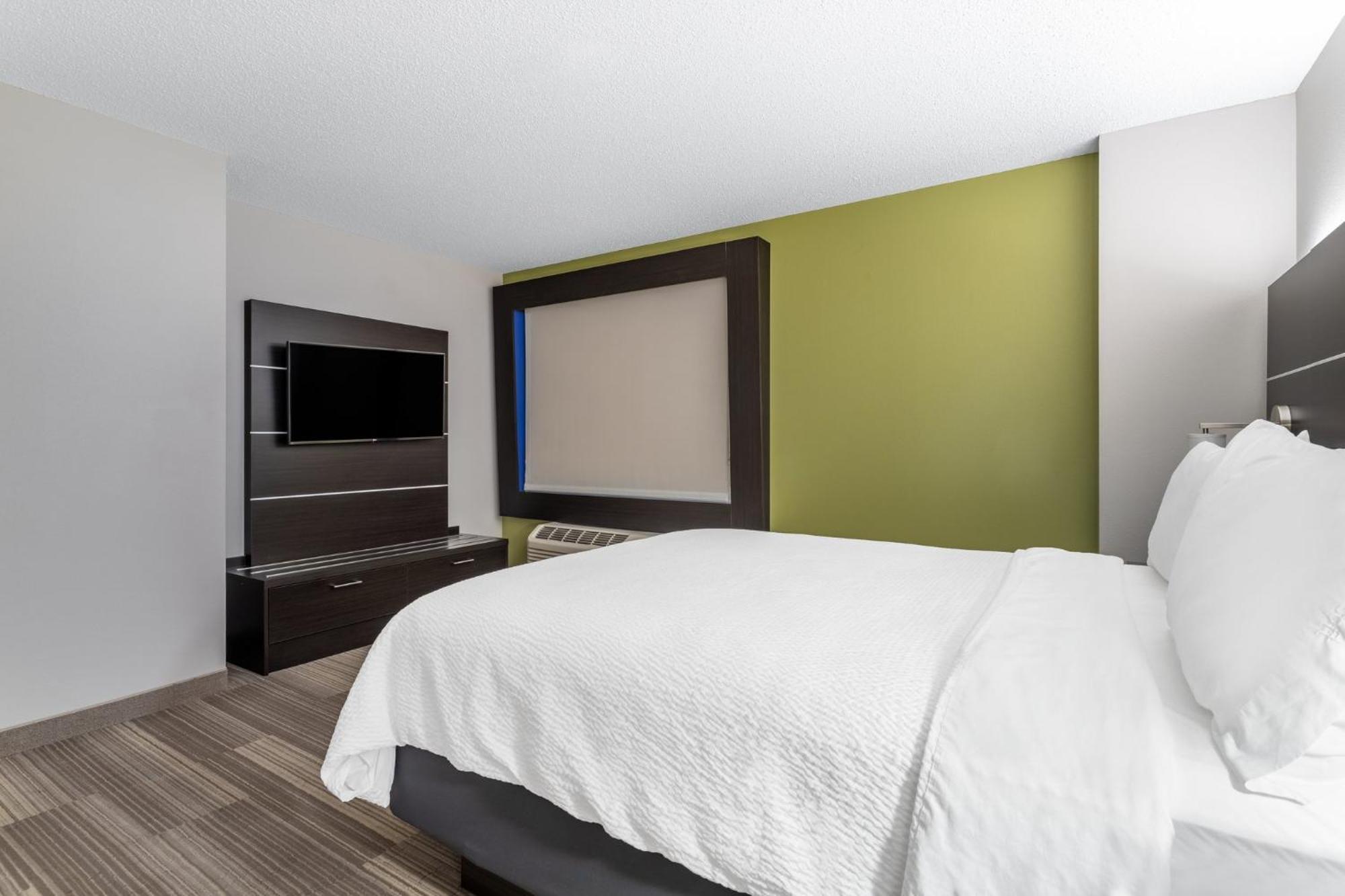 Holiday Inn Express Hotel & Suites-St. Paul By Ihg Vadnais Heights Dış mekan fotoğraf