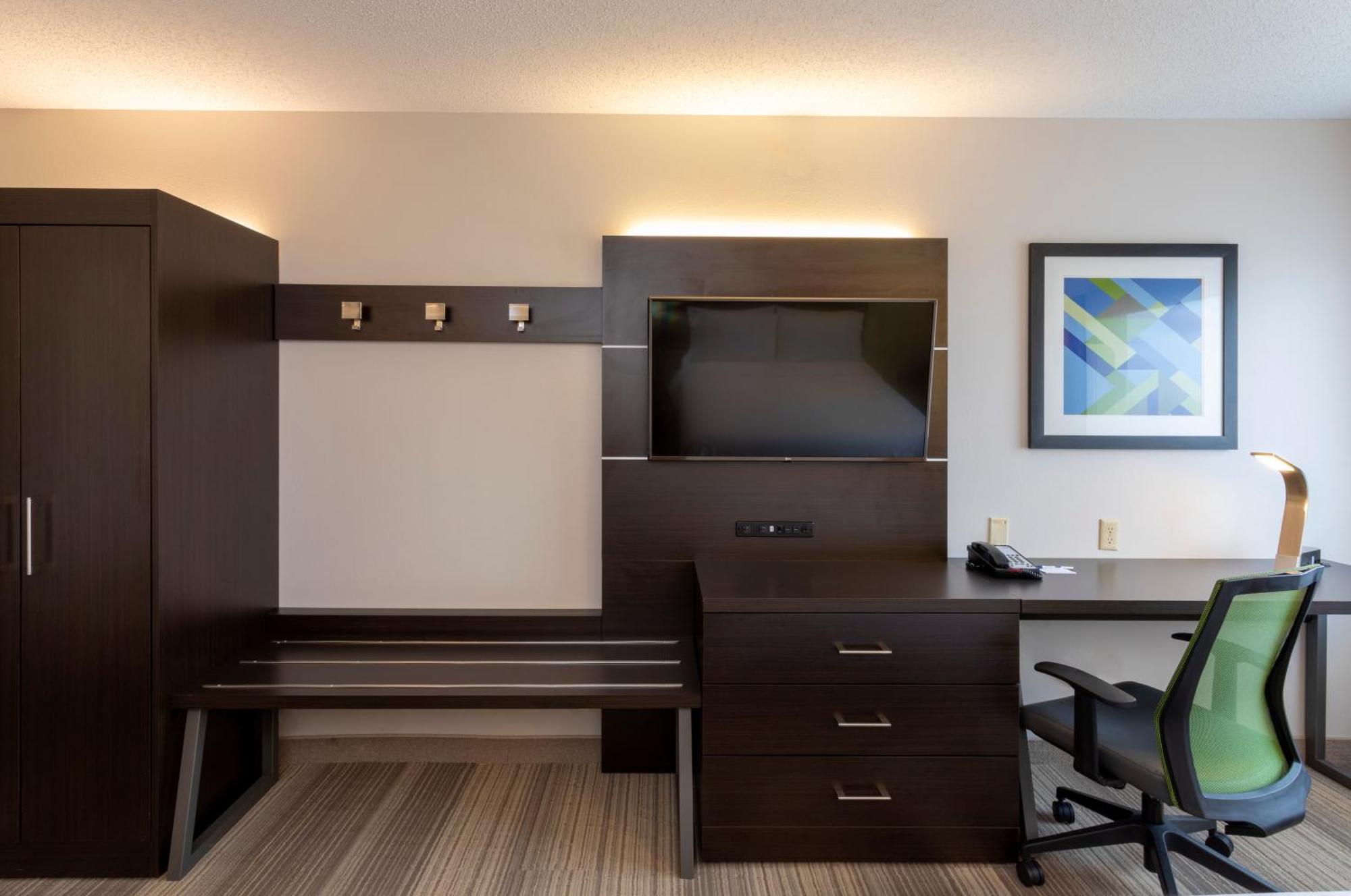 Holiday Inn Express Hotel & Suites-St. Paul By Ihg Vadnais Heights Dış mekan fotoğraf